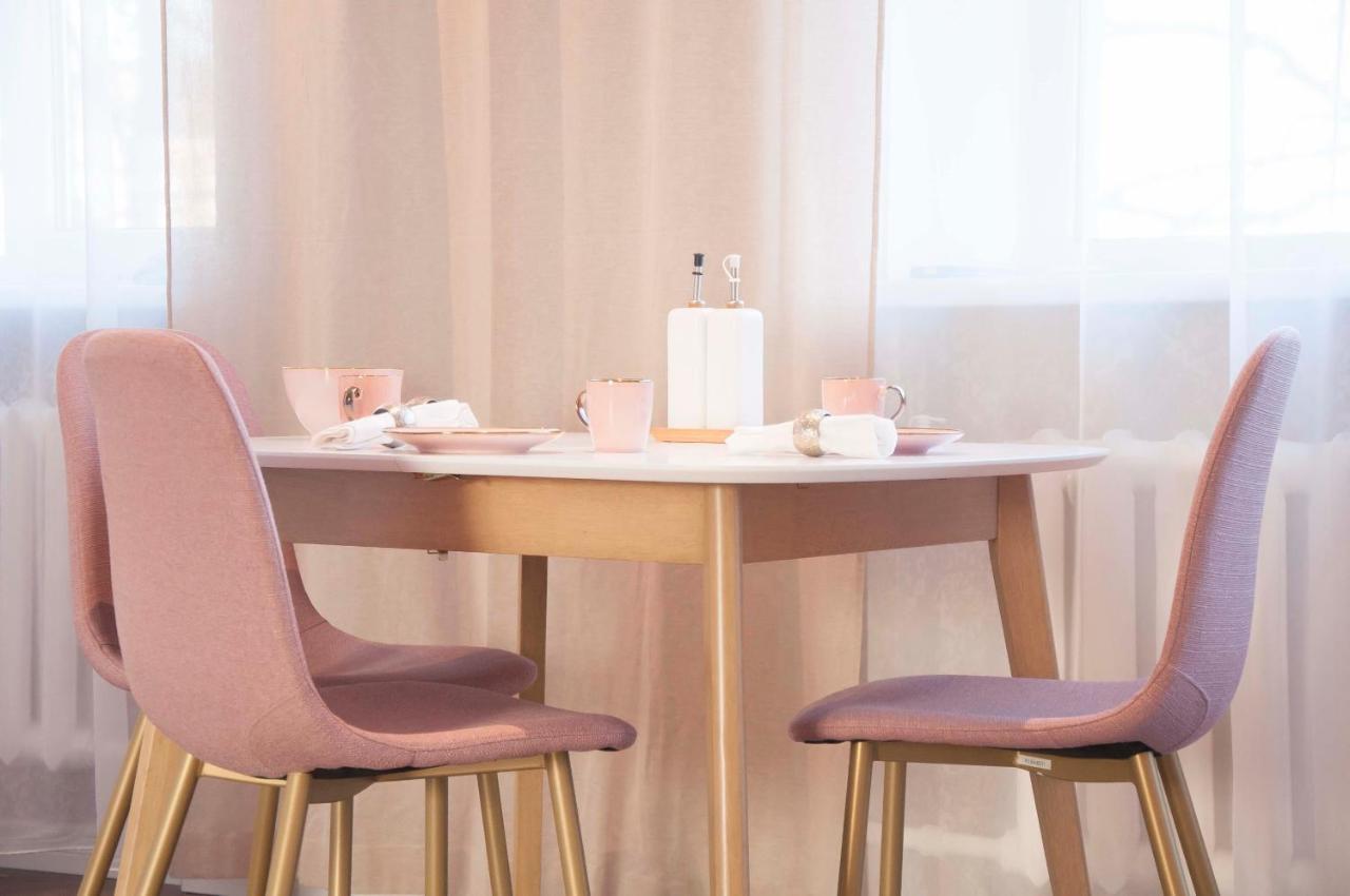 Charme Apartment เยลกาวา ภายนอก รูปภาพ